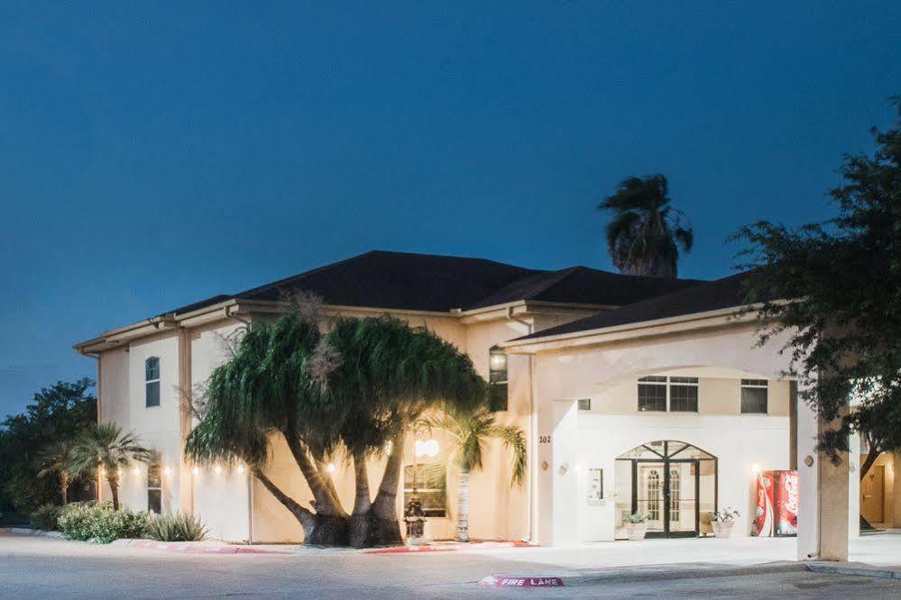 Motel Texas And Center At Dr. Edinburg